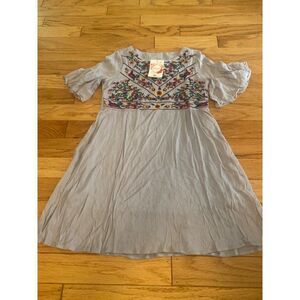 NWT Daizeolii women’s green short bell sleeve embroidered floral peasant dress M